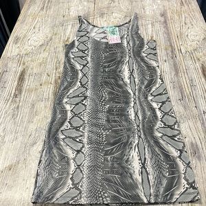 Nwt The Arte by Zenana snakeskin print bodycon dress